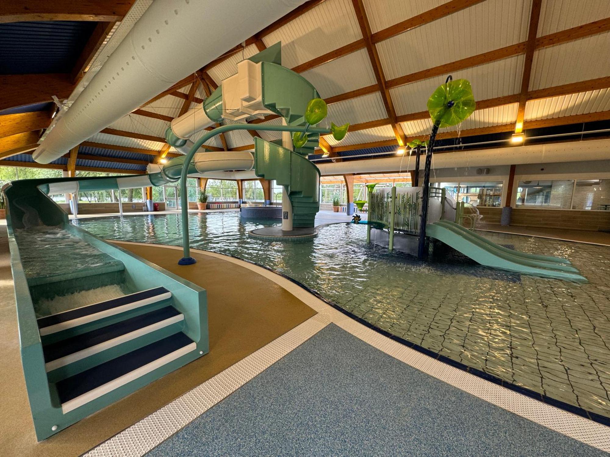 Villa Lilly Pad South Cerney Esterno foto